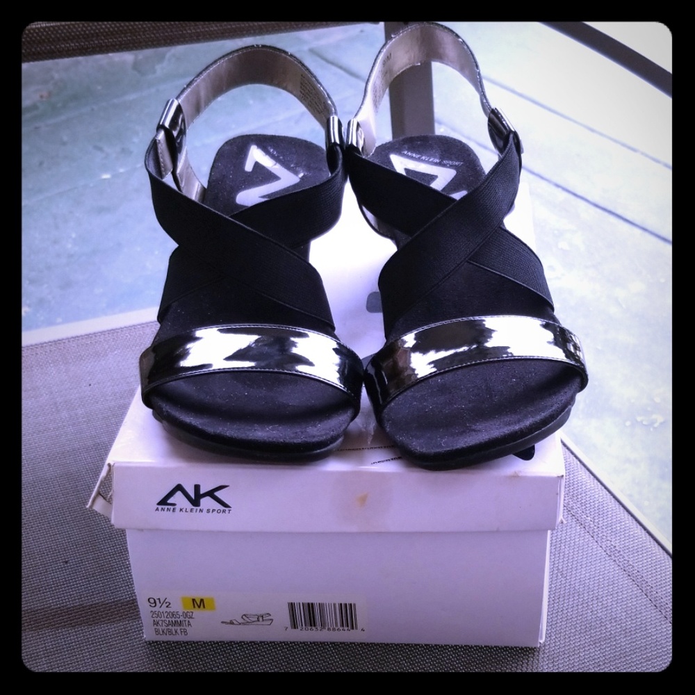Anne Klein Sport